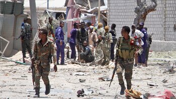 Soldados somalíes tras el ataque