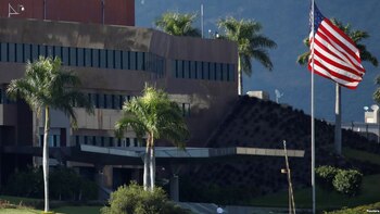 Estados Unidos retiró de Venezuela a mediados de marzo el resto de su personal diplomático, luego de la ruptura entre ambos países, mientras crece la tensión y la retórica hostil de ambas partes