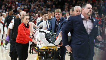 Jusuf Nurkic fue retirado en