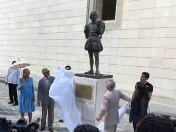 La estatua de Shakespeare inaugurada