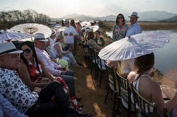 Las mujeres utilizaron vestidos largos