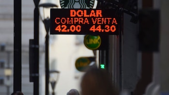 Subió el dólar por segunda jornada consecutiva. (Foto: Franco Fafassuli)