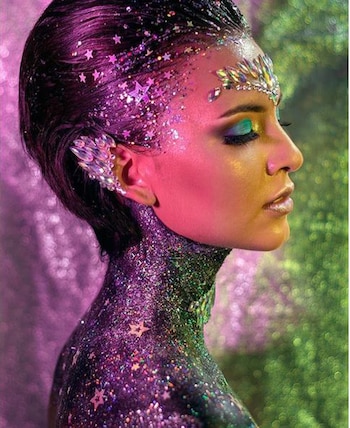 Cuello, frente, orejas y cabello