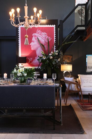 Comedor ambientado por el decorador