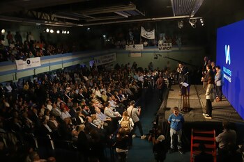 En el relanzamiento hubo dirigentes