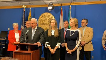 Primera Dama Fabiana Rosales, junto