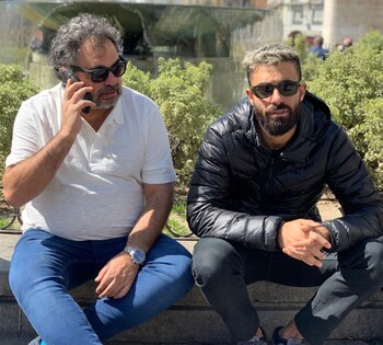 El humorista junto a su