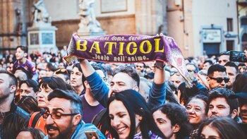 Más de seis mil personas