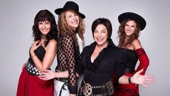 Mavi Díaz & Las Folkies