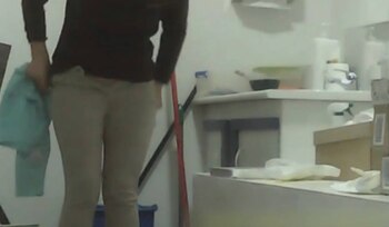 “No daba crédito. No daba crédito”, repitió la mujer de 26 años al recordar el escalofrío que le produjo verse a sí misma en un video (Foto: El País)