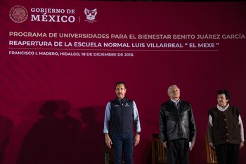 López Obrador, junto a Omar