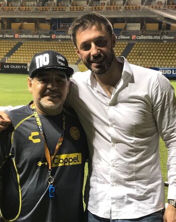 El abogado Matías Morla visitó el último fin de semana a Maradona en Sinaloa, México, para interiorizarlo sobre la causa que le sigue a Claudia Villafañe por la venta de los departamentos en Miami. Y dio a conocer el mensaje que el propio Diego le envió a la persona que lleva sus redes por el cumpleaños de Dalma.