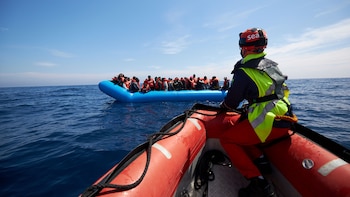 Italia se niega a seguir recibiendo migrantes del Mediterráneo (AP)