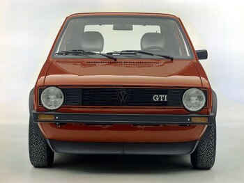 En el año 1976 llegó la versión GTI que contaba con un motor 1.6 de 110 CV