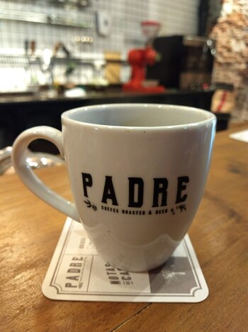 Tazas, copas y vasos en