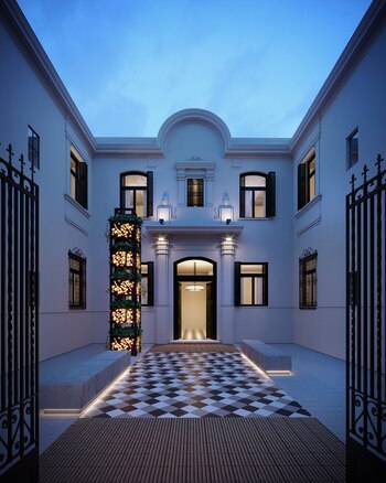 Imponente el patio interior del