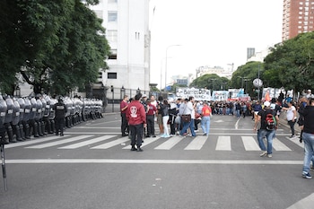 Los manifestantes cortaron la 9 de Julio
