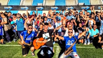 La banda de rock que le dedicó una canción a Lisandro López grabó su material en el Cilindro de Avellaneda