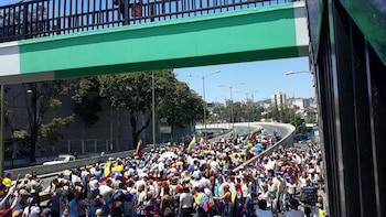 Miles de venezolanos están en