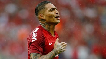 Paolo Guerrero marcó un gol en su regreso a la actividad (Reuters)