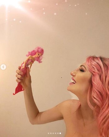 El pelo de Vicky, igual