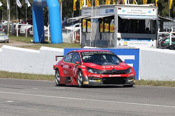 La competencia se encuentra formada