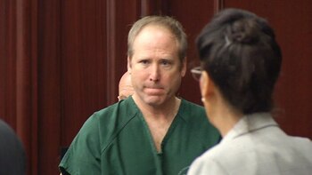 El hombre de 52 años