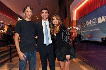 Urtubey, Macedo, y el director