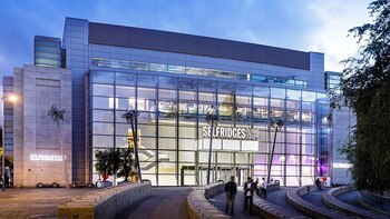 Uno de los centros comerciales