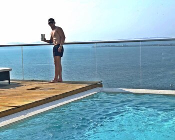 Alan Pulido, delantero de Chivas,