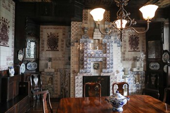 Paredes revestidas de azulejos de