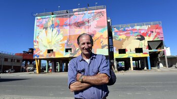 Hugo trabaja en el puerto