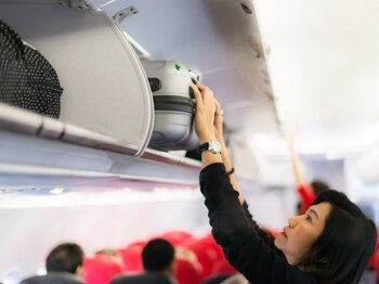 Evite saturar los compartimentos con