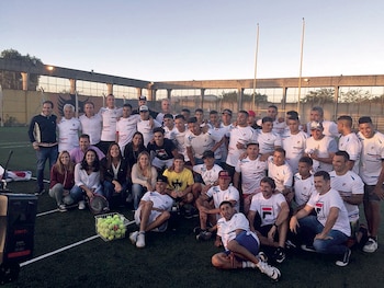 La foto del final. A diez años de su creación, la Fundación Espartanos se encuentra presente en 55 unidades (tanto de hombres, jóvenes adultos y mujeres), en cuatro países, con aproximadamente 2.071 jugadores participando del programa.