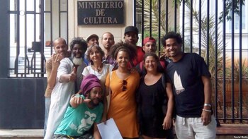 Los artistas independientes cubanos se