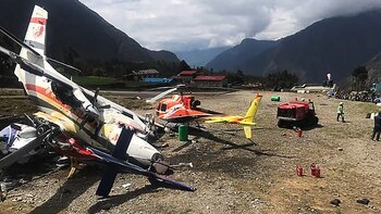 Entre los muertos hay dos