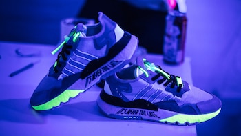 La fiesta en su local