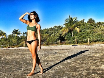 Alejandra Espinoza participó en concursos