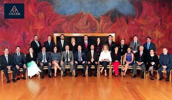 Lo que plantea la reforma es concentrar en un organismo que dependa directamente del Ejecutivo Federal ese registro de sindicatos y de contactos (Foto: Facebook)