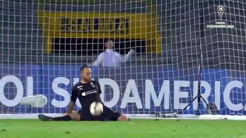 Además de atajar un penal