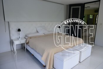 Otra vista del mismo ambiente del salón. Foto: Julio César Ruiz/GENTE