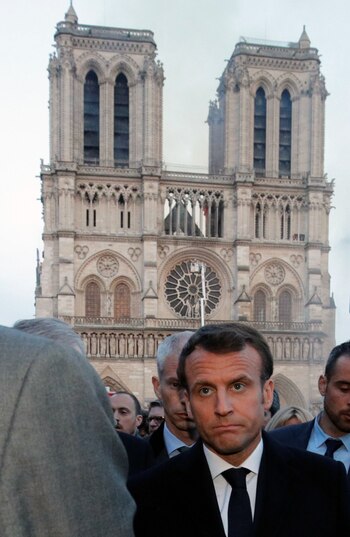 Emmanuel Macron en el homenaje
