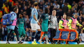 Sissoko se retiró lesionado en