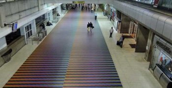 Los pasillos del aeropuerto Simón