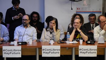 Julián López, Claudia Piñeiro, Darío