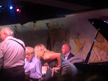 Andrea Ghidone junto a Woody