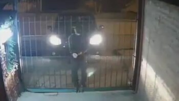 El vecino fue abordado tras