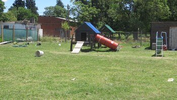 El terreno posee una superficie