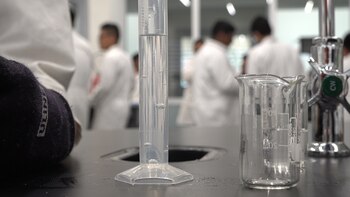 Tiene instalaciones y métodos de