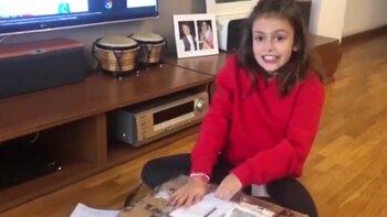 Cebrián, emocionada por el paquete